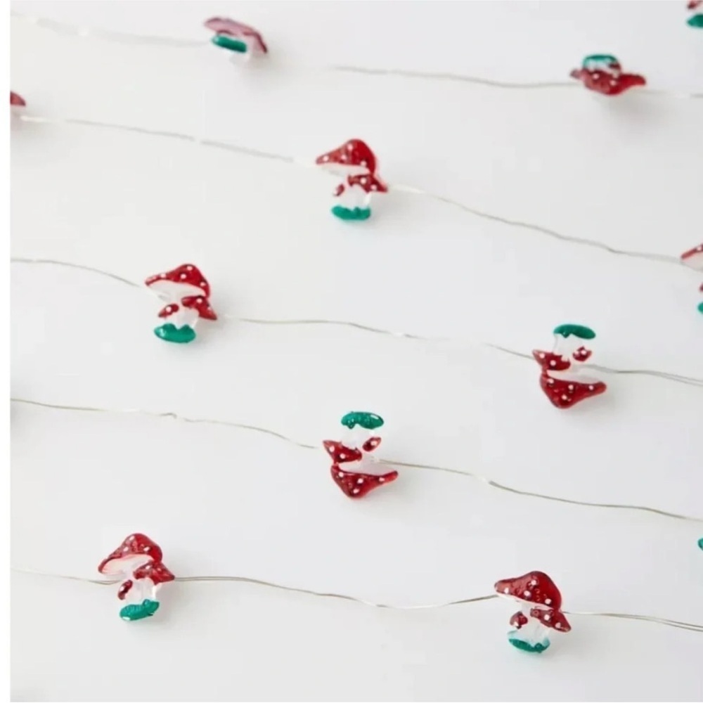 Lot of 2 Urban Outfitters Mushroom String Lights